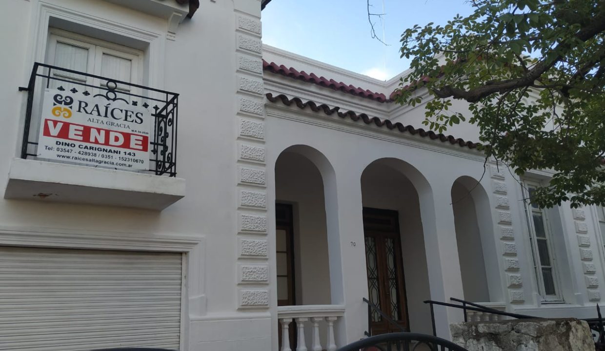 VENTA CASONA ANTIGUA CALLE DEAN FUNES ALTA GRACIA (4)