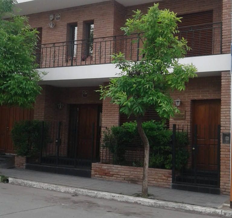 VENTA CASA CENTRICA ALTA GRACIA (20)