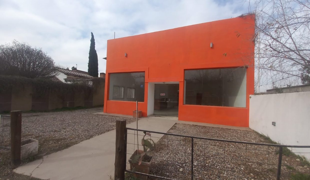 VENTA ANISACATE SOBRE RUTA 5 LOCAL Y CASA (12)