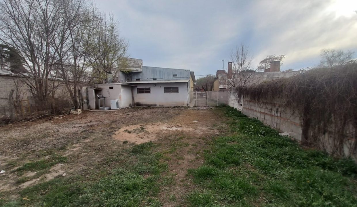 VENTA ANISACATE SOBRE RUTA 5 LOCAL Y CASA (23)