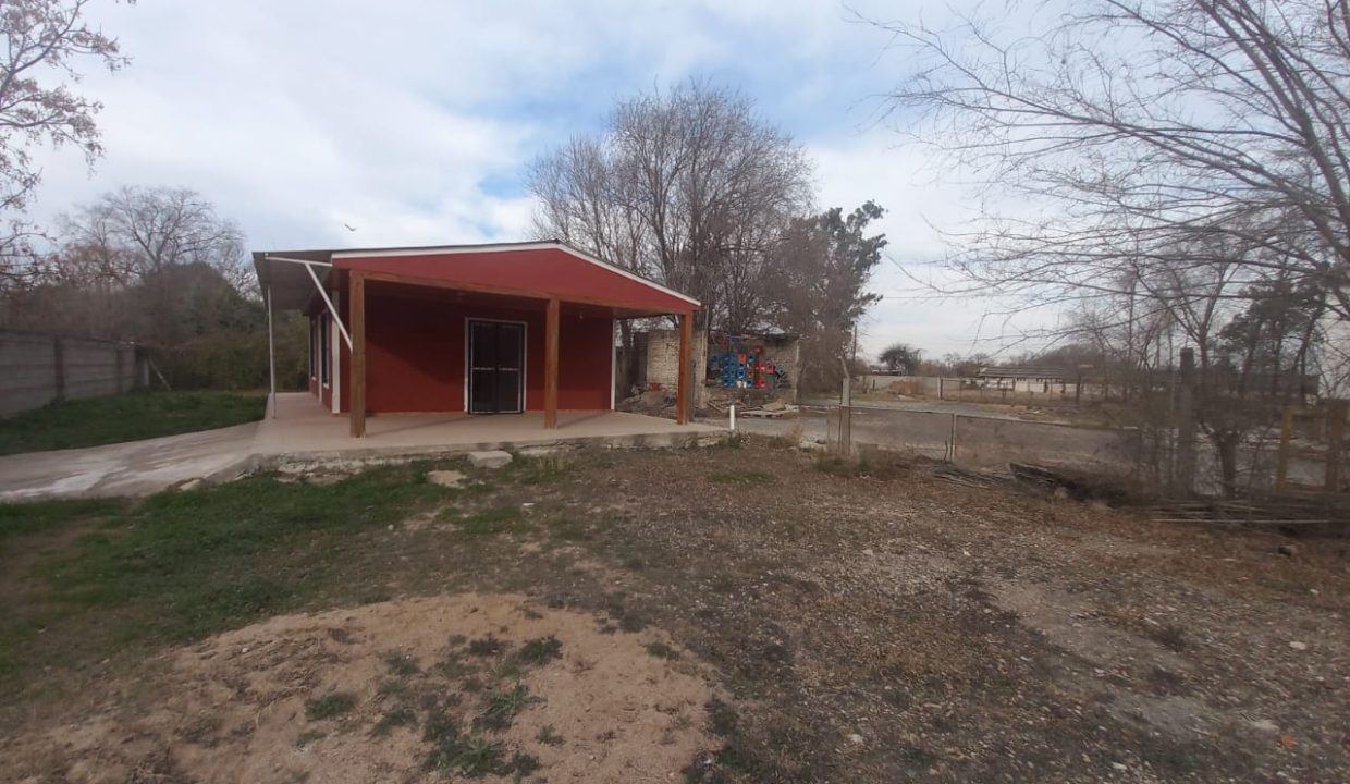 VENTA ANISACATE SOBRE RUTA 5 LOCAL Y CASA (24)