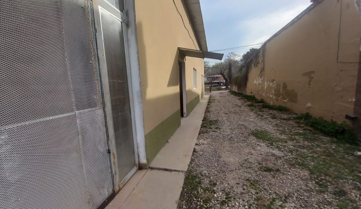 VENTA ANISACATE SOBRE RUTA 5 LOCAL Y CASA (3)