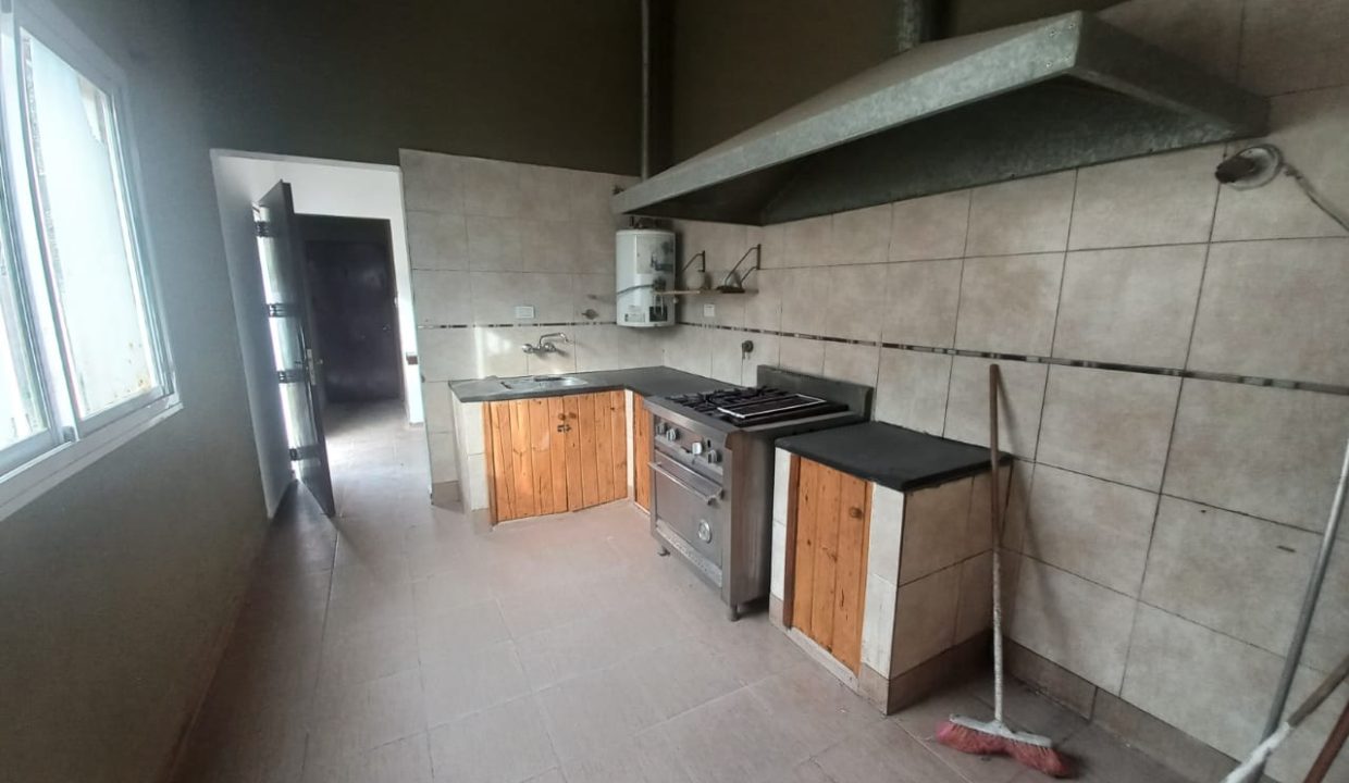 VENTA ANISACATE SOBRE RUTA 5 LOCAL Y CASA (30)