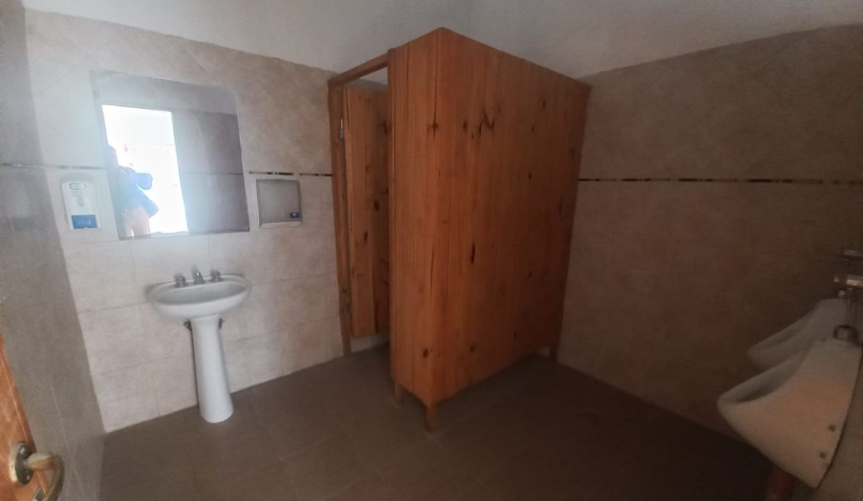 VENTA ANISACATE SOBRE RUTA 5 LOCAL Y CASA (31)