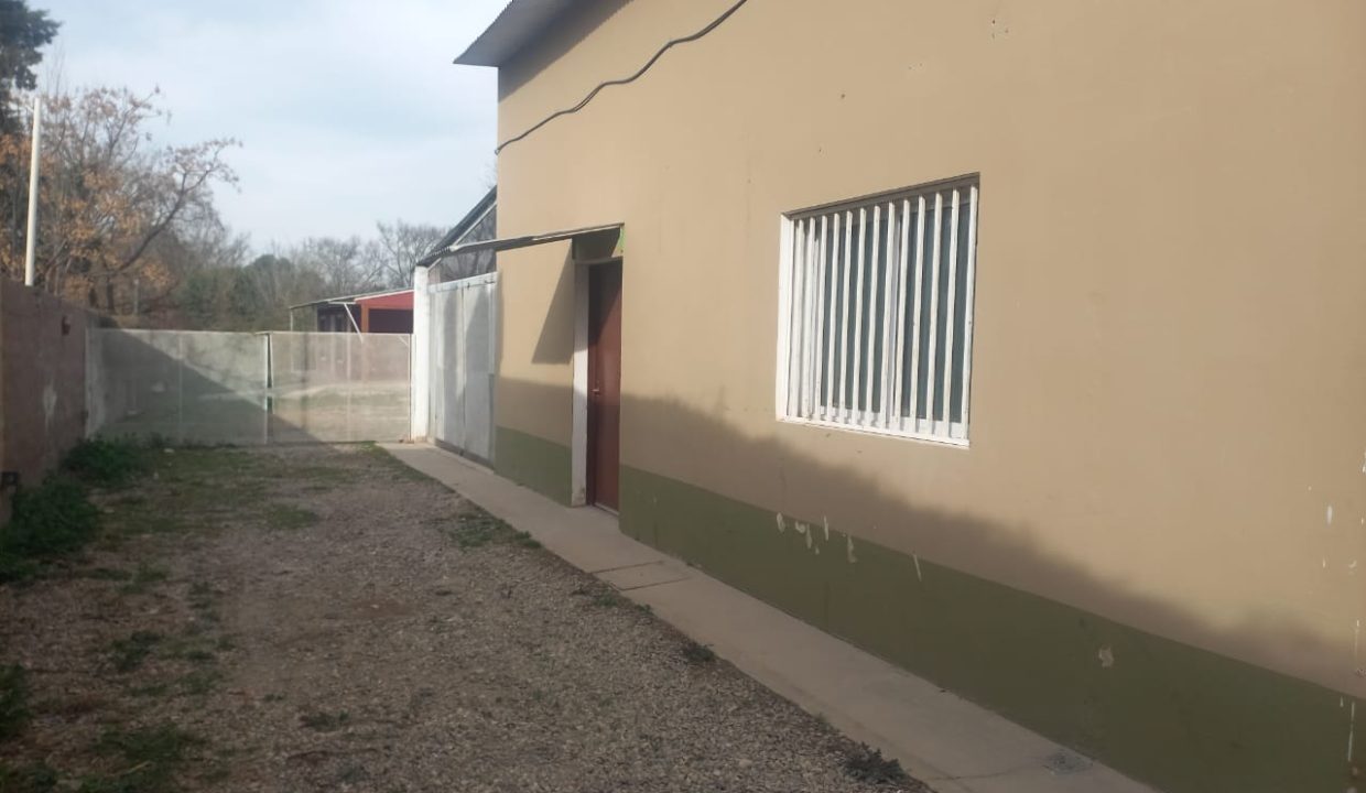 VENTA ANISACATE SOBRE RUTA 5 LOCAL Y CASA (7)