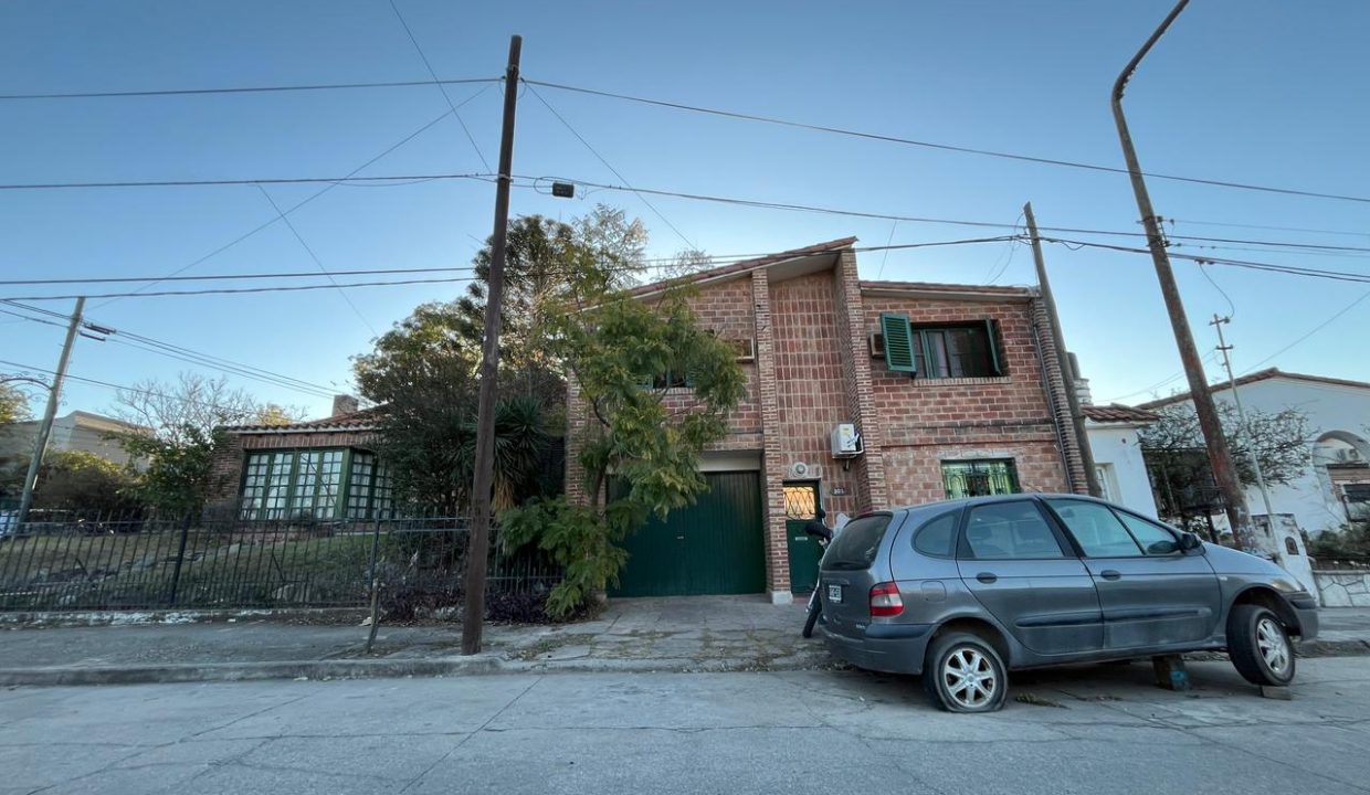 VENTA CASA MASSENET Y CELENTANO B PELLEGRINI (8)