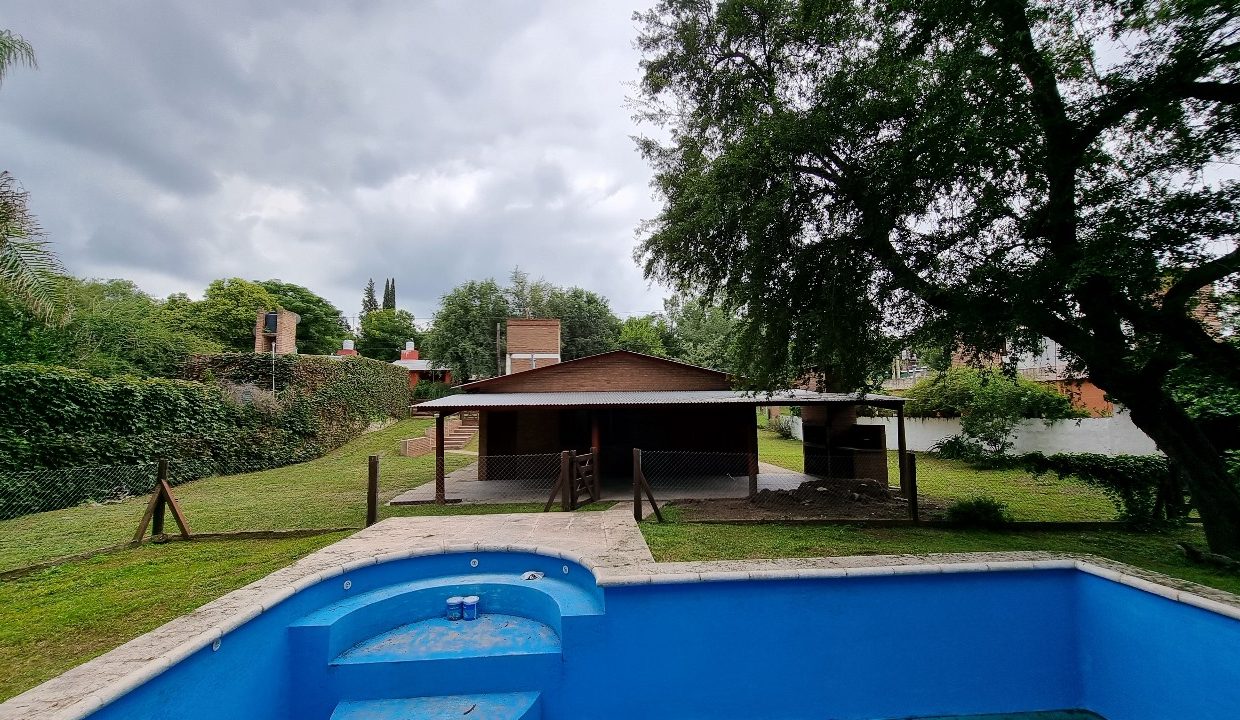 VENTA CASA SOBRE RÍO LOS AROMOS (10)