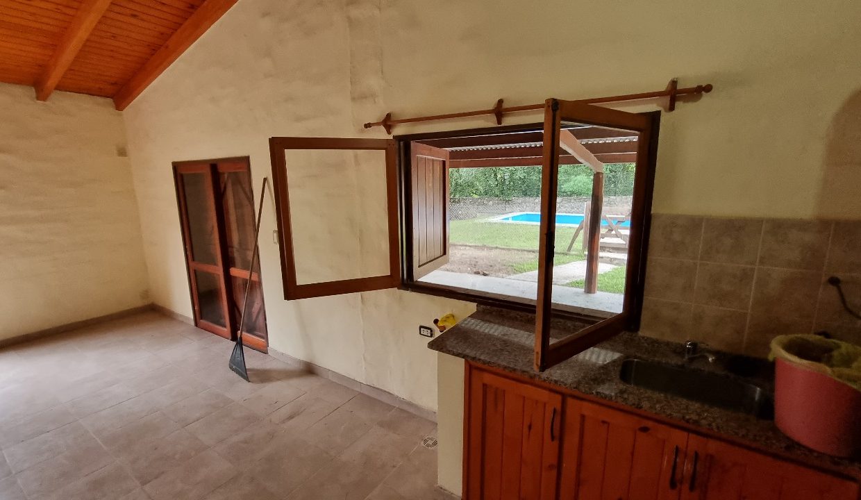 VENTA CASA SOBRE RÍO LOS AROMOS (18)