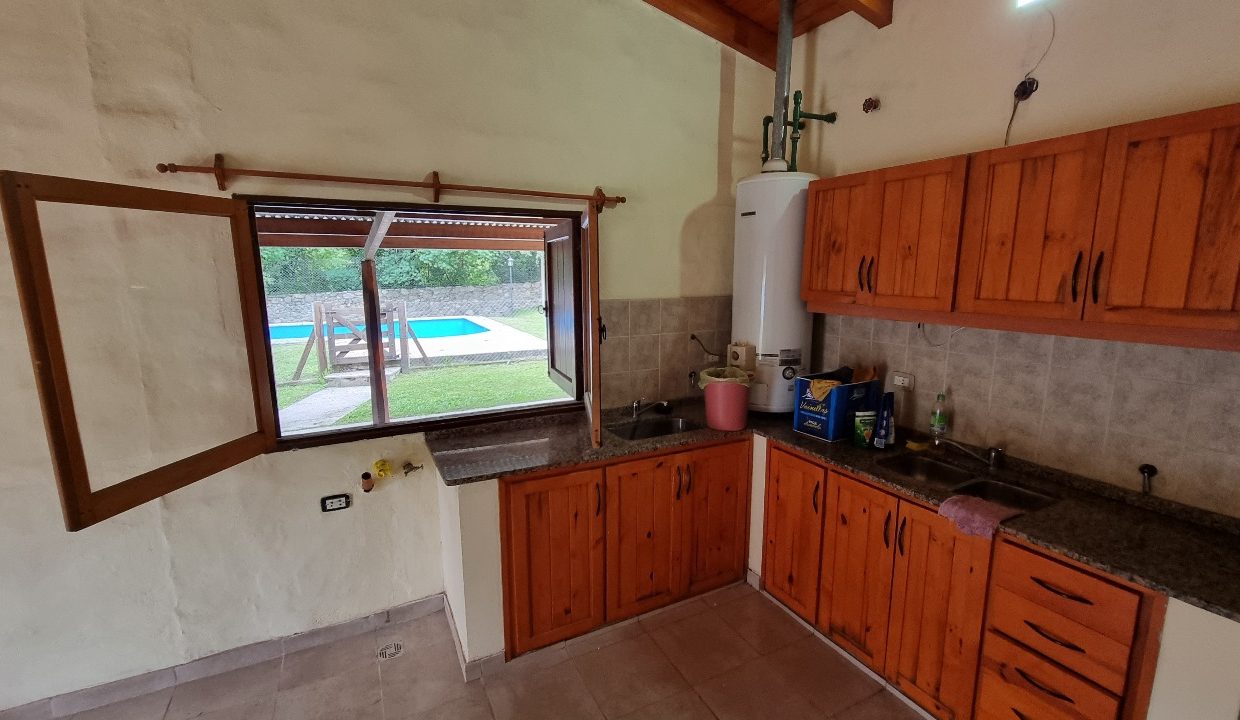 VENTA CASA SOBRE RÍO LOS AROMOS (21)