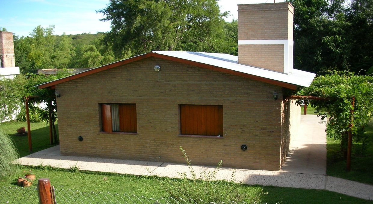 VENTA CASA SOBRE RÍO LOS AROMOS (26)