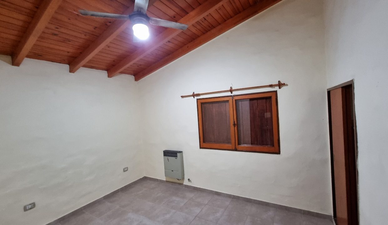 VENTA CASA SOBRE RÍO LOS AROMOS (27)