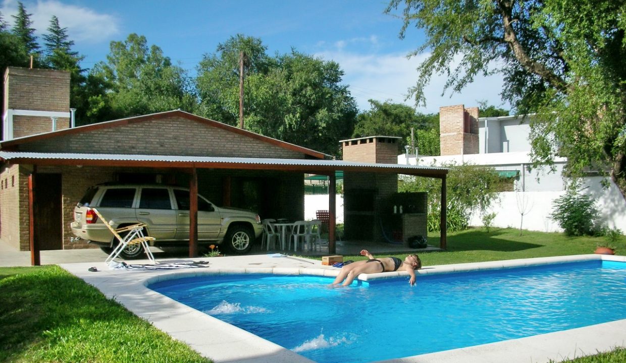 VENTA CASA SOBRE RÍO LOS AROMOS (3)