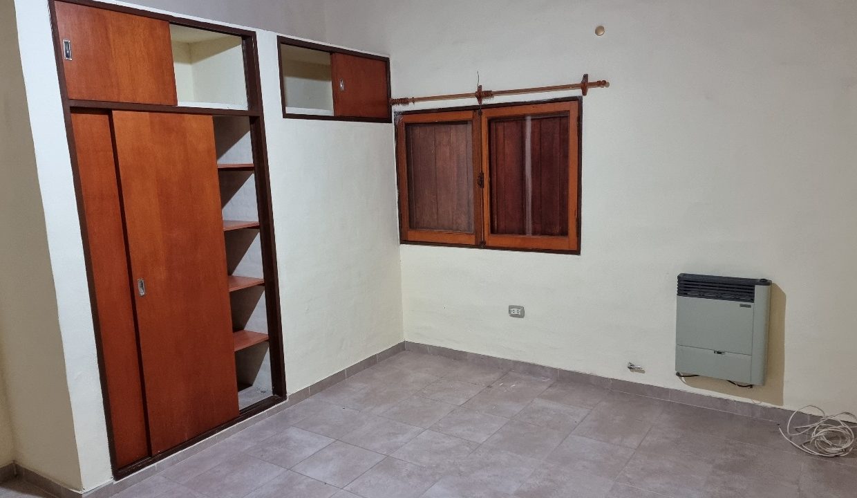 VENTA CASA SOBRE RÍO LOS AROMOS (33)