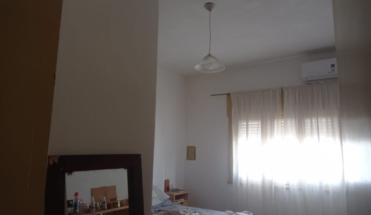 VENTA CASA BARRIO CAMARA CALLE URUGUAY (18)