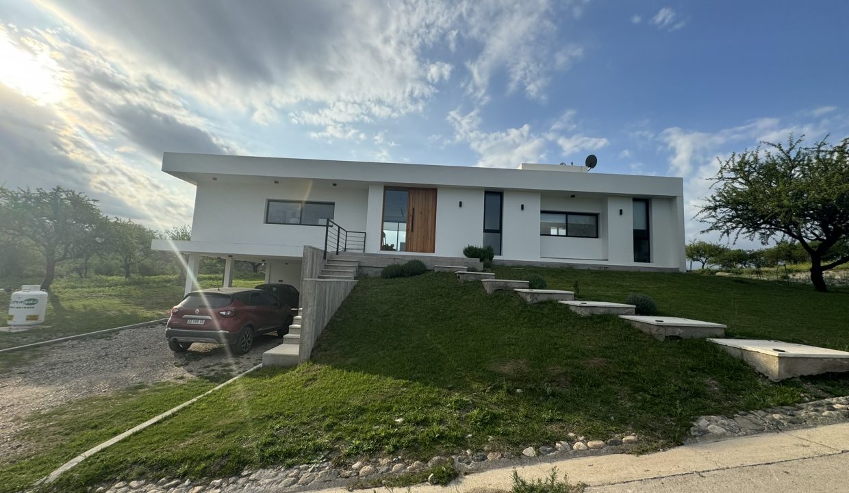 VENTA CASA NUEVA ALTA GRACIA GOLF (17)