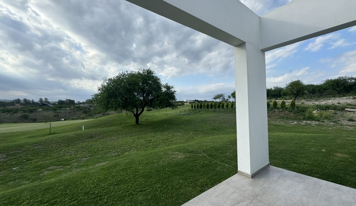 VENTA CASA NUEVA ALTA GRACIA GOLF (24)