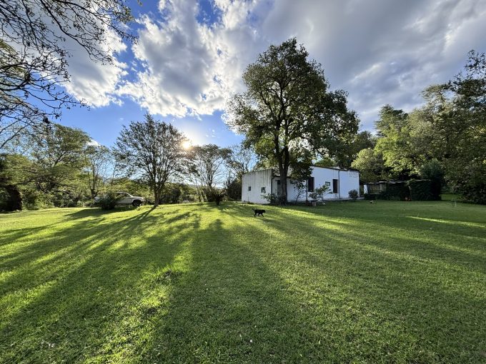 CASA CON PREDIO DE 1,5 HA EN CAMINO A VA.BUENA ESPERANZA