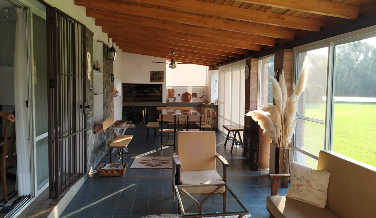 4 HAS ANISACATE CASA DORMIS ARROYO (1)