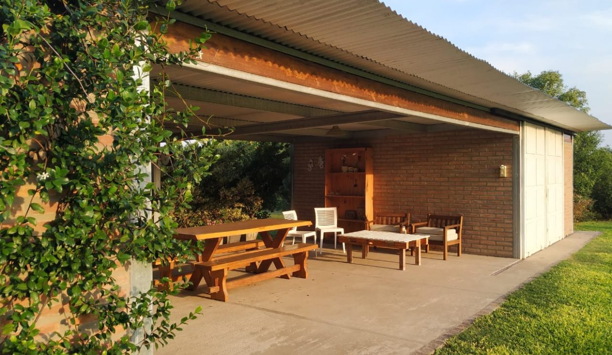 4 HAS ANISACATE CASA DORMIS ARROYO (14)