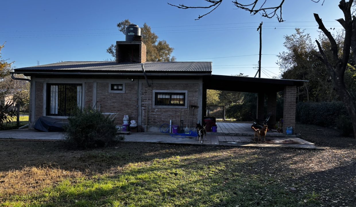 CASA VENTA ANISACATE A DOS CUADRAS RUTA 5 (1)
