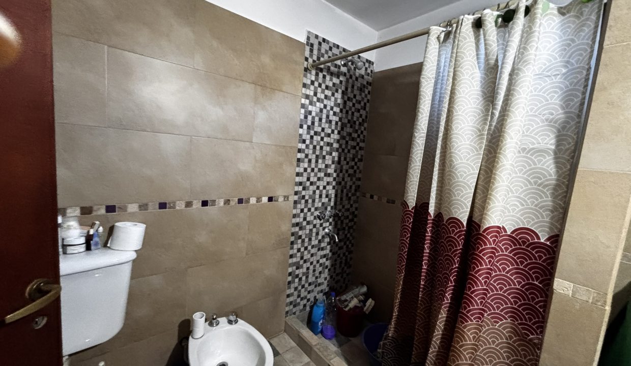 CASA VENTA ANISACATE A DOS CUADRAS RUTA 5 (13)