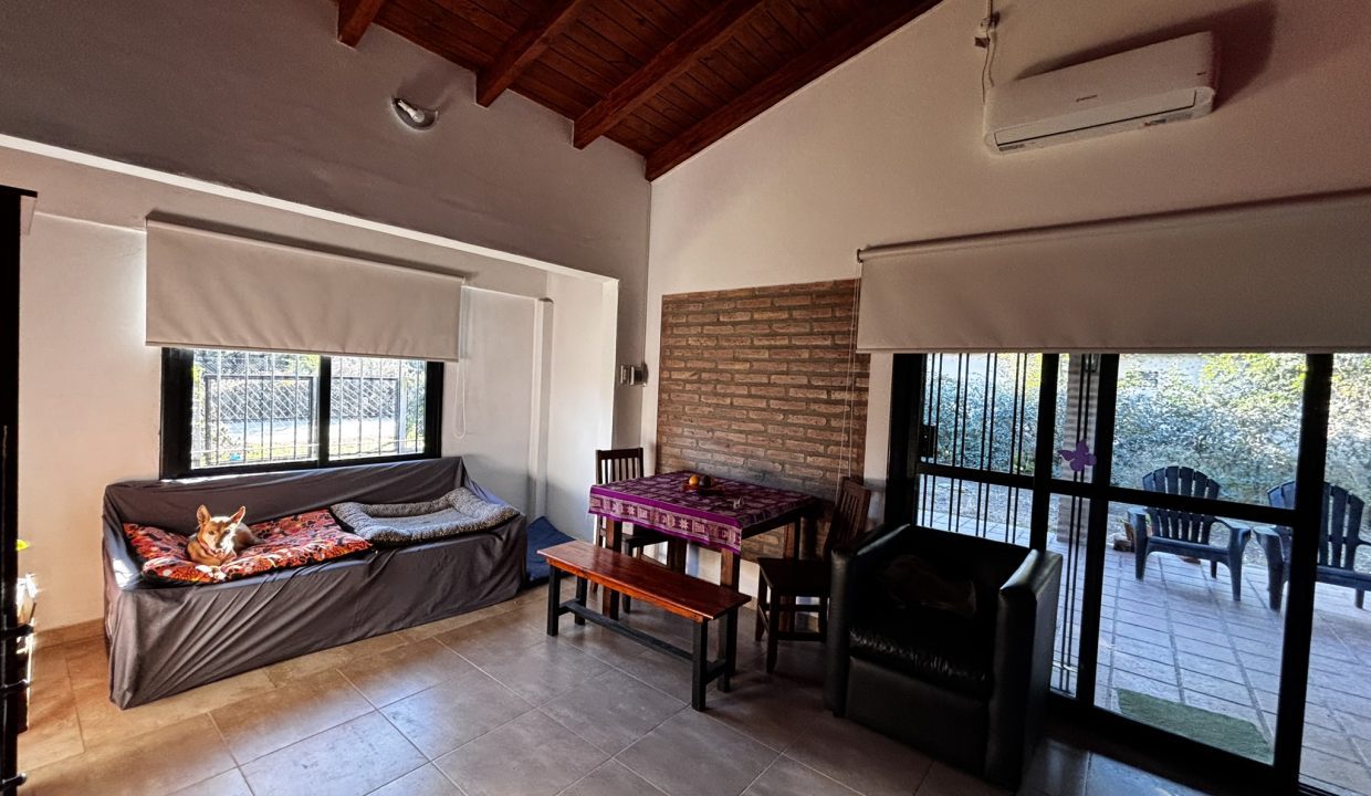 CASA VENTA ANISACATE A DOS CUADRAS RUTA 5 (15)