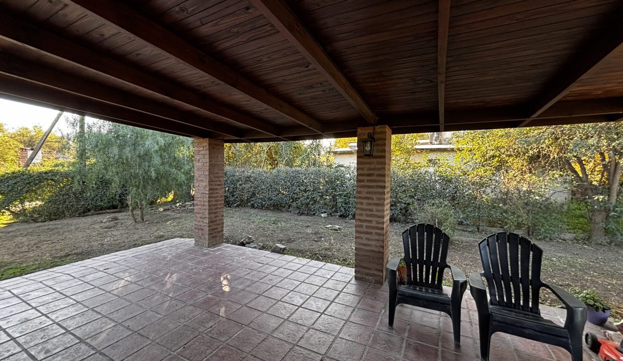 CASA VENTA ANISACATE A DOS CUADRAS RUTA 5 (20)