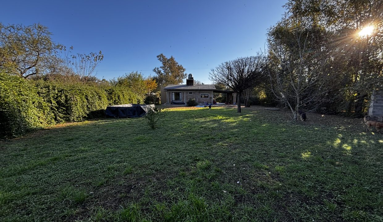 CASA VENTA ANISACATE A DOS CUADRAS RUTA 5 (22)