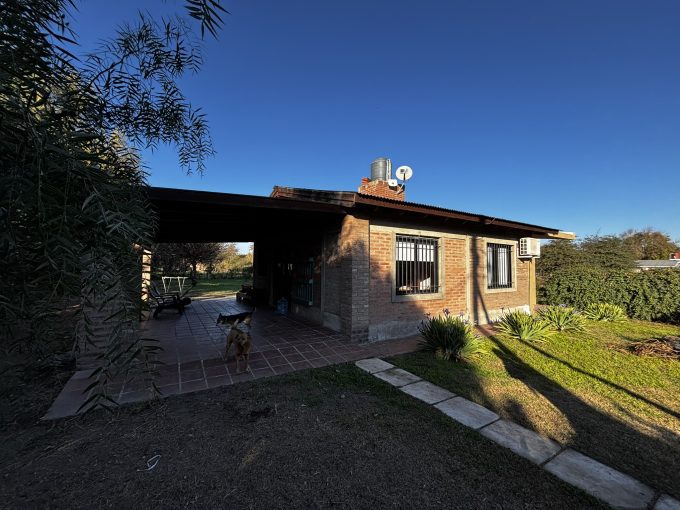 CASA EN ANISACATE A 2 CUADRAS DE RUTA 5