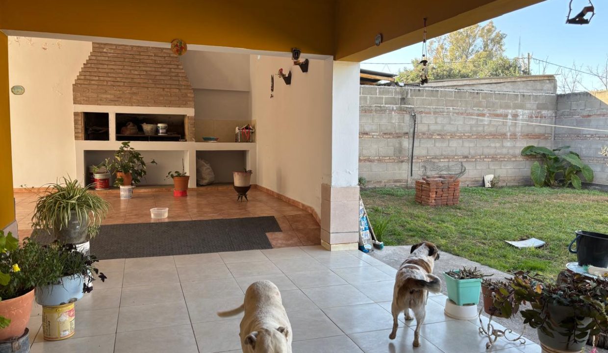 VENTA CASA BARRIO CAMARA (2)