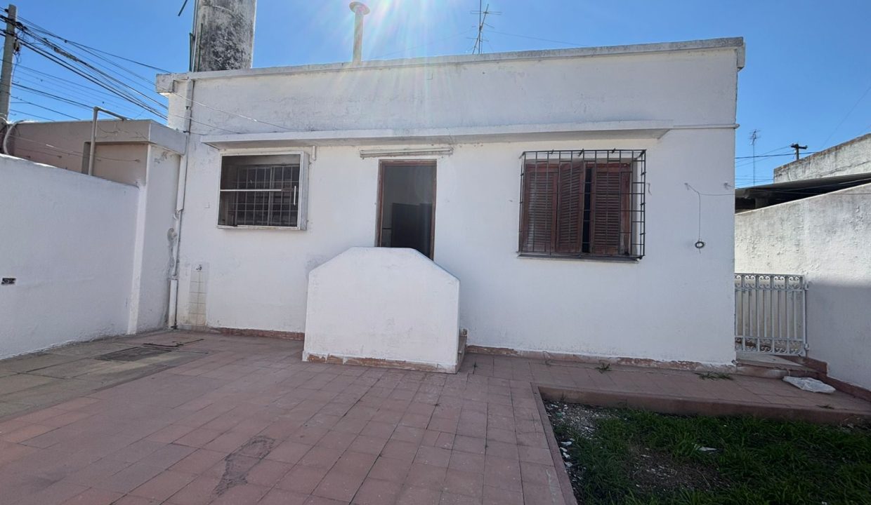 VENTA CASA LOS PAREDONES BARRIO PELLEGRINI ALTA GRACIA (2)