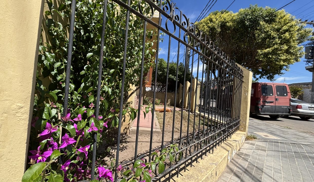 VENTA CASA BARRIO CAMARA ALTA GRACIA ITALIA ESQ BRASIL (6)