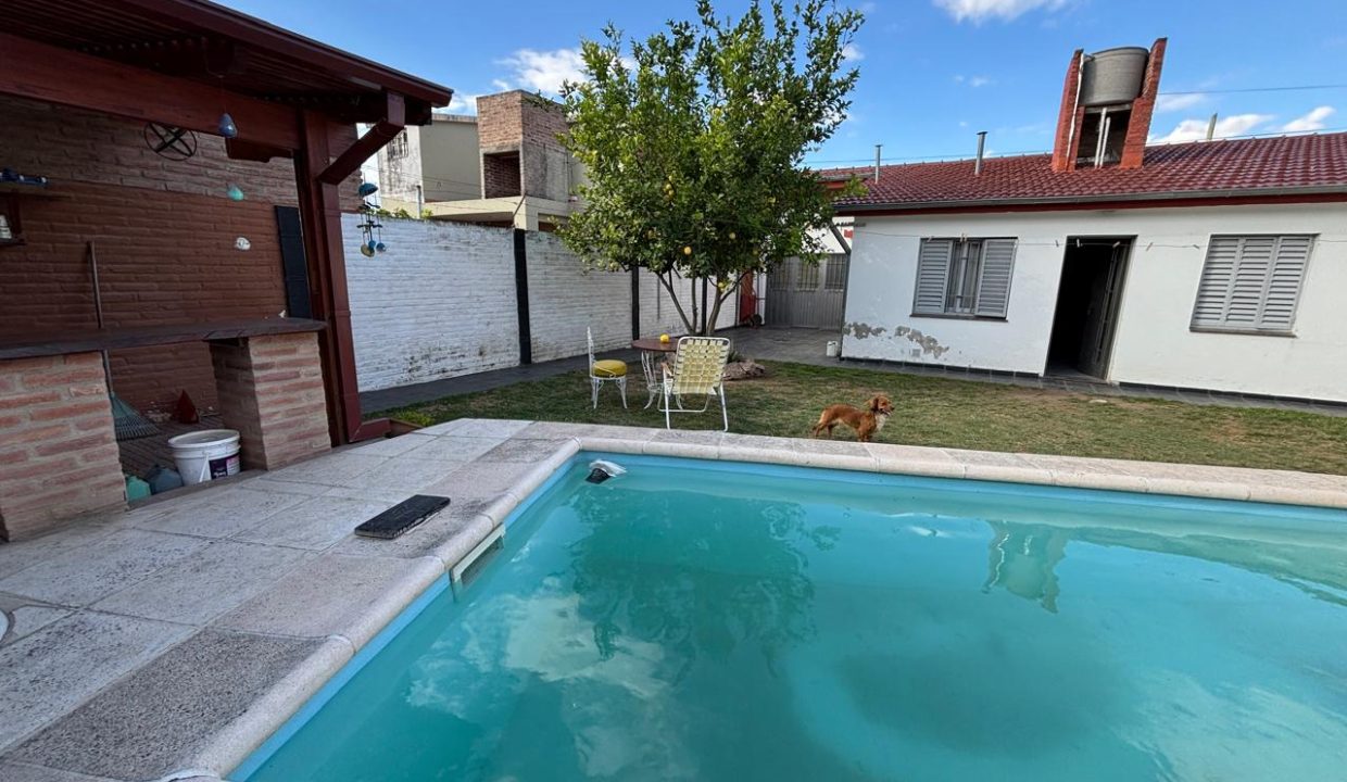 VENTA CASA EN ALTA GRACIA LUCIO V ROSSI PIEDRAS (6)