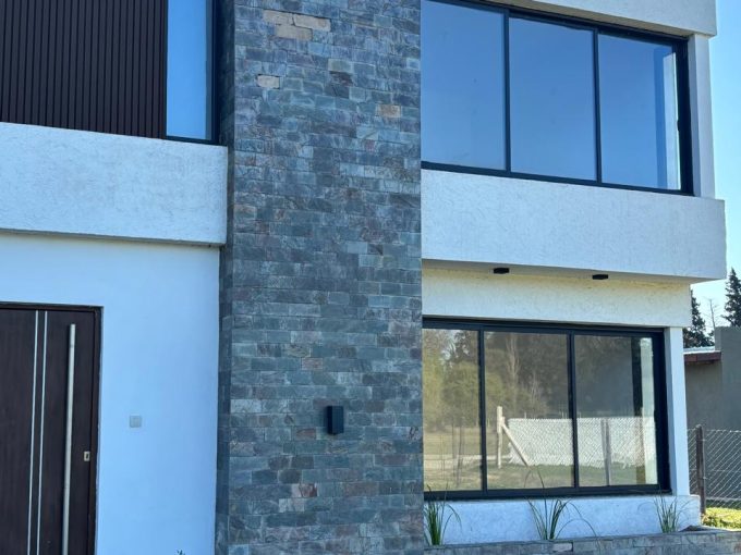 DUPLEX EN ALTA GRACIA BARRIO SERRALTA