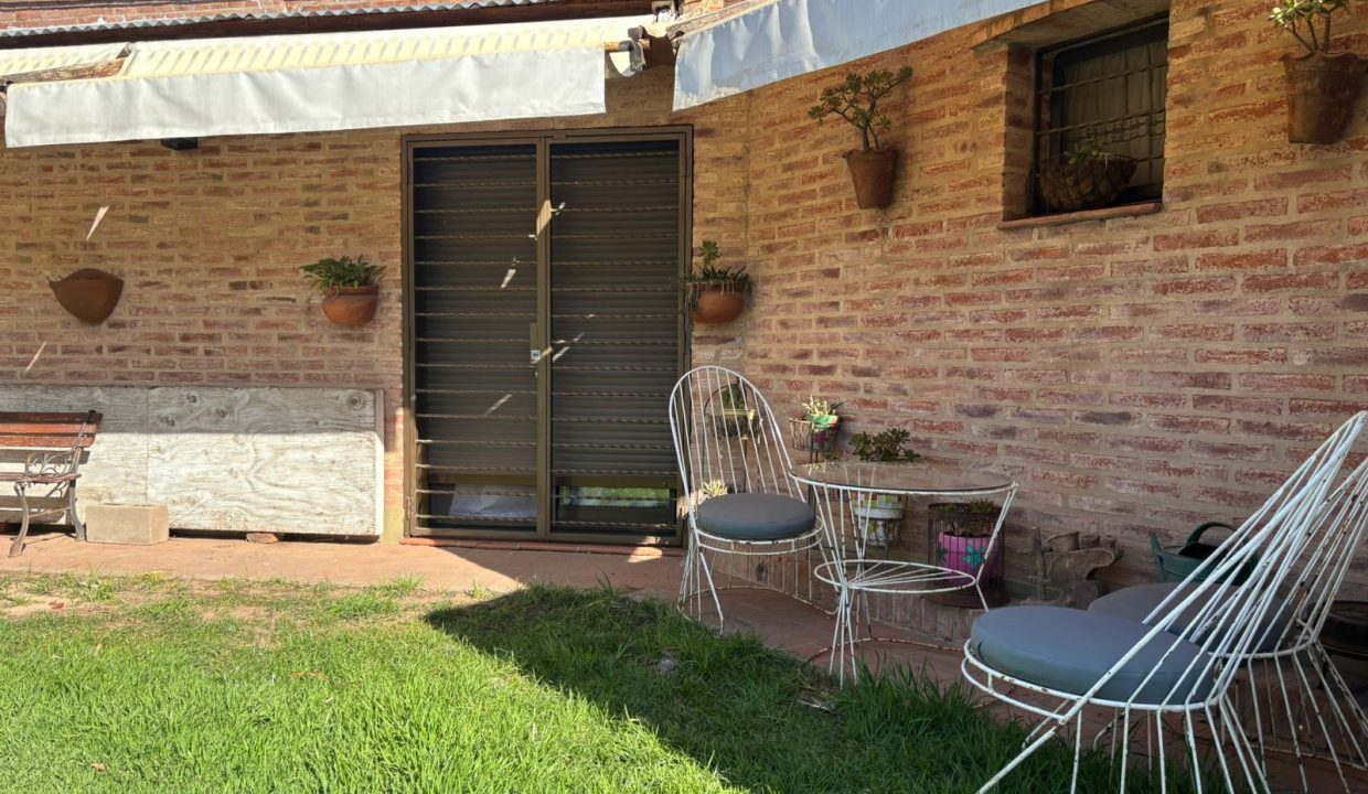VENTA HERMOSA CASA BARRIO CAFFERATA (15)
