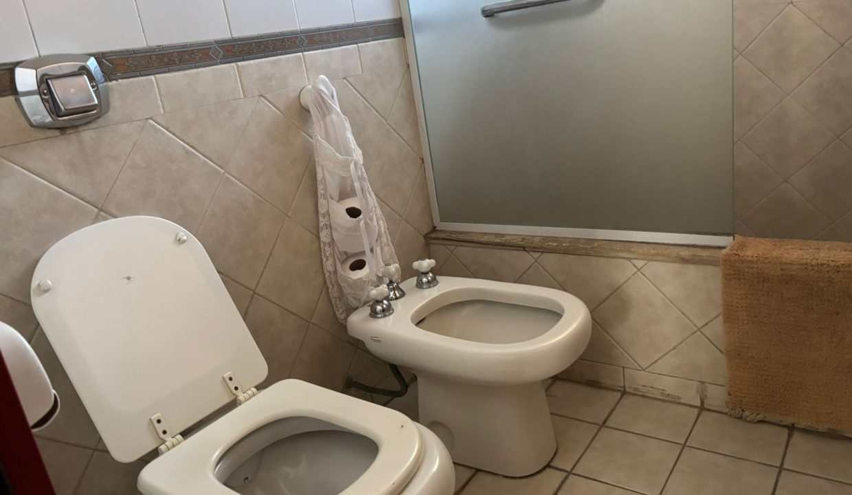 VENTA HERMOSA CASA BARRIO CAFFERATA (23)