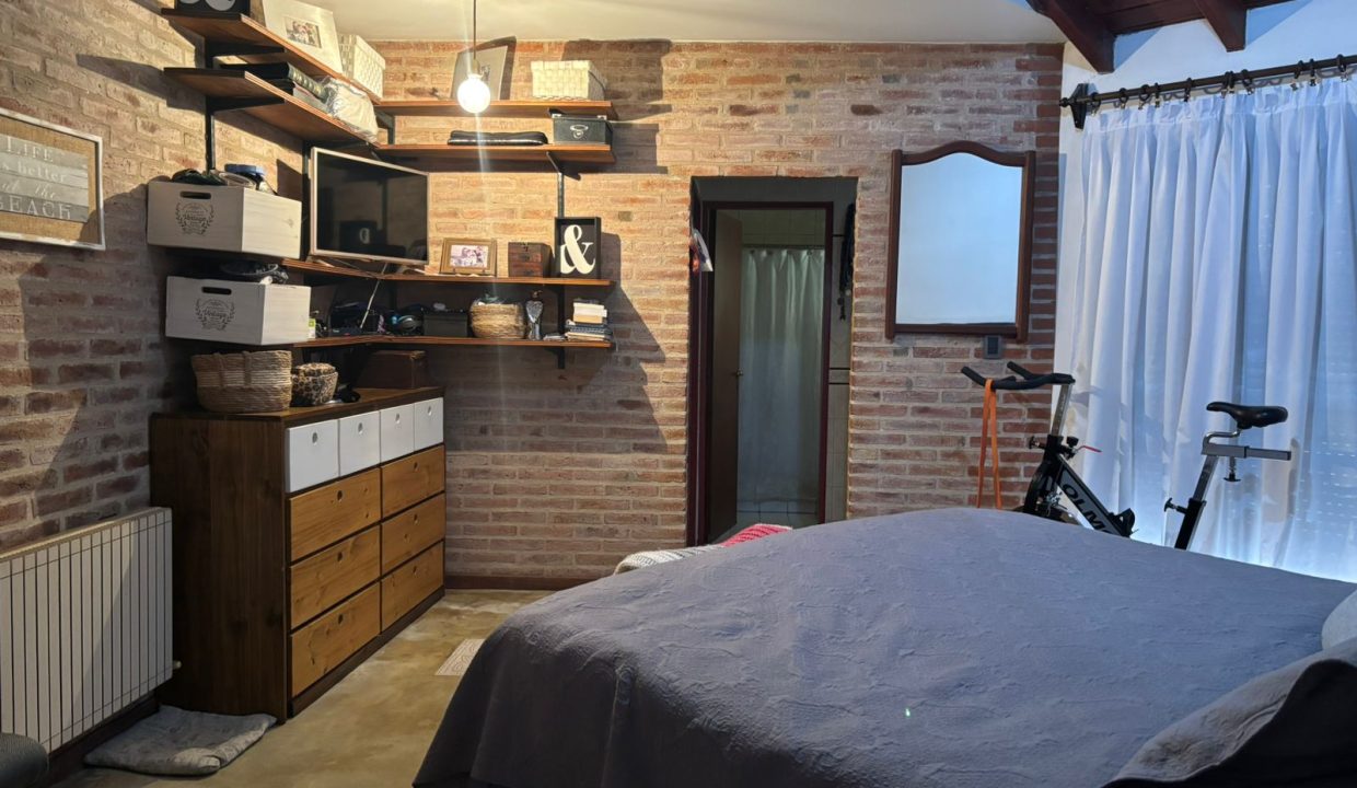 VENTA HERMOSA CASA BARRIO CAFFERATA (3)