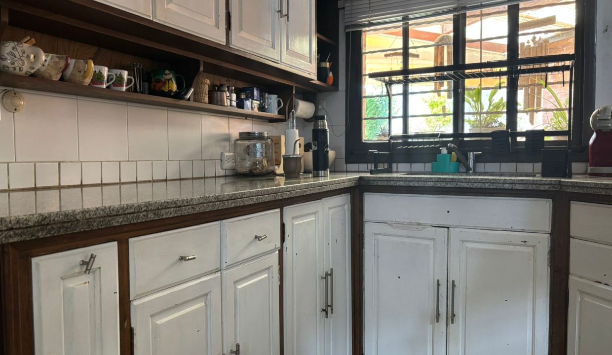 VENTA HERMOSA CASA BARRIO CAFFERATA (7)