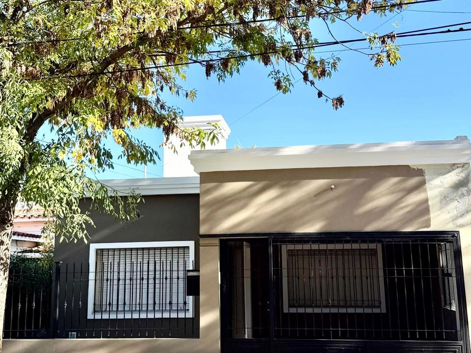 VENTA CALLE URUGUAY BARRIO NORTE ALTA GRACIA (20)