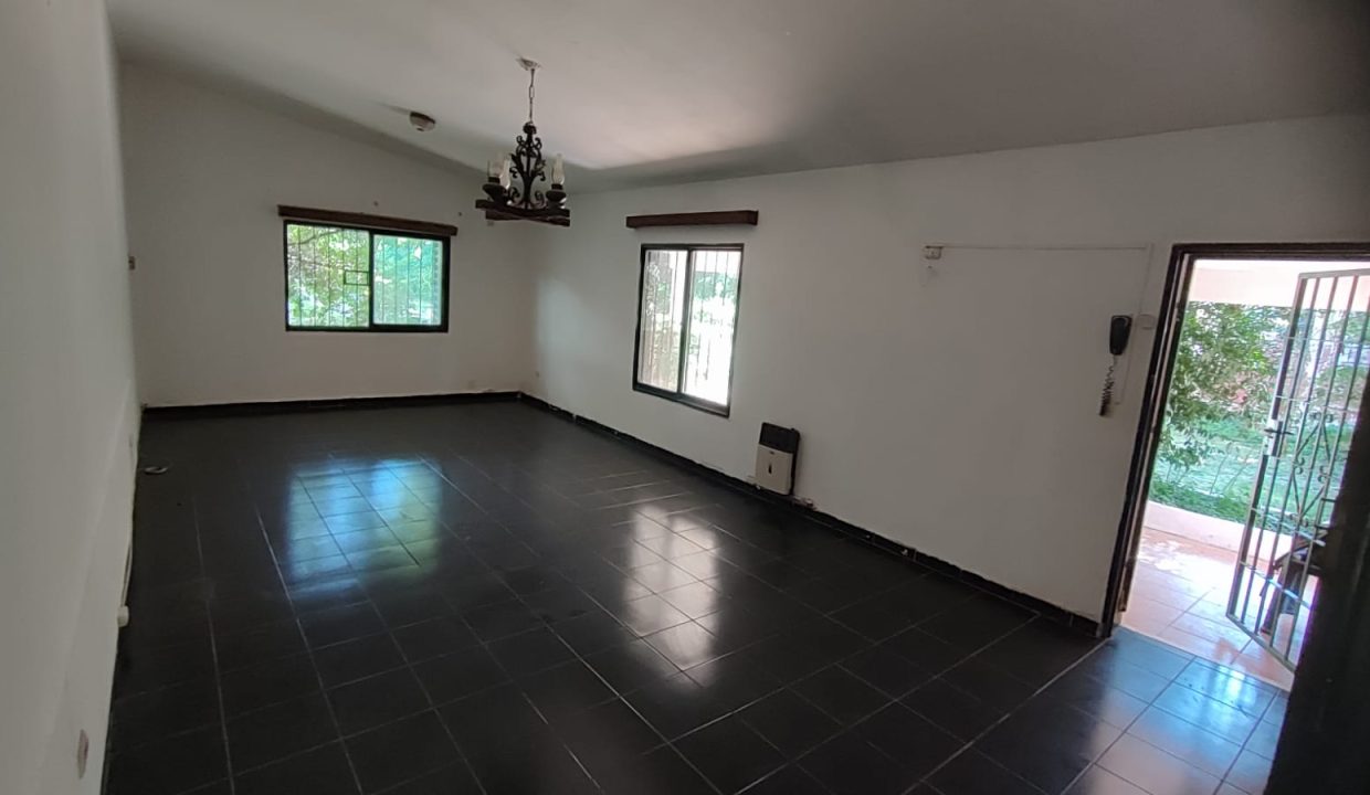 VENTA CASA CENTRICA ALTA GRACIA CALLE INT MARTINEZ (15)