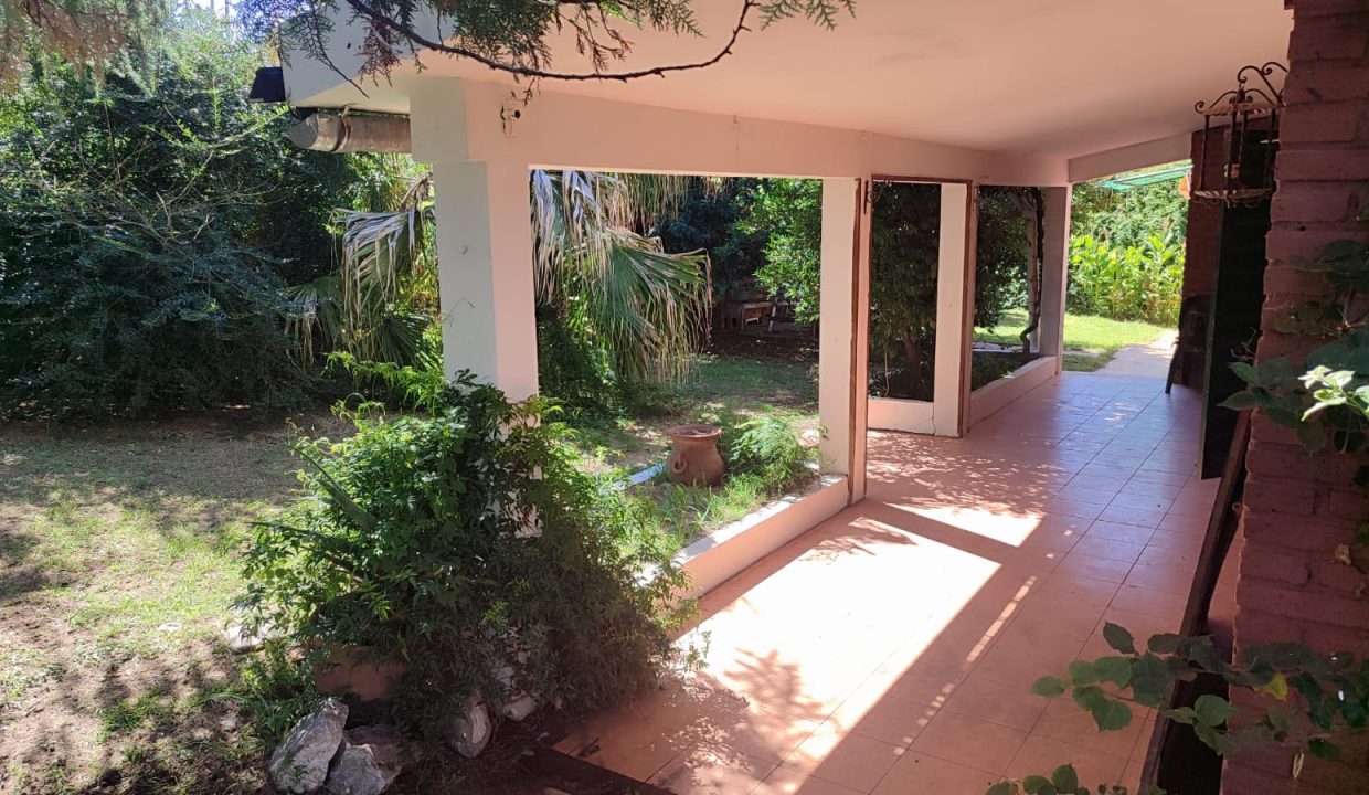 VENTA CASA CENTRICA ALTA GRACIA CALLE INT MARTINEZ (6)