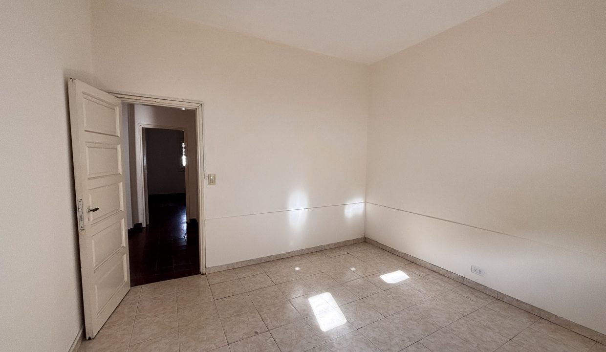 VENTA CASA CENTRICA ALTA GRACIA CALLE OLMOS (14)