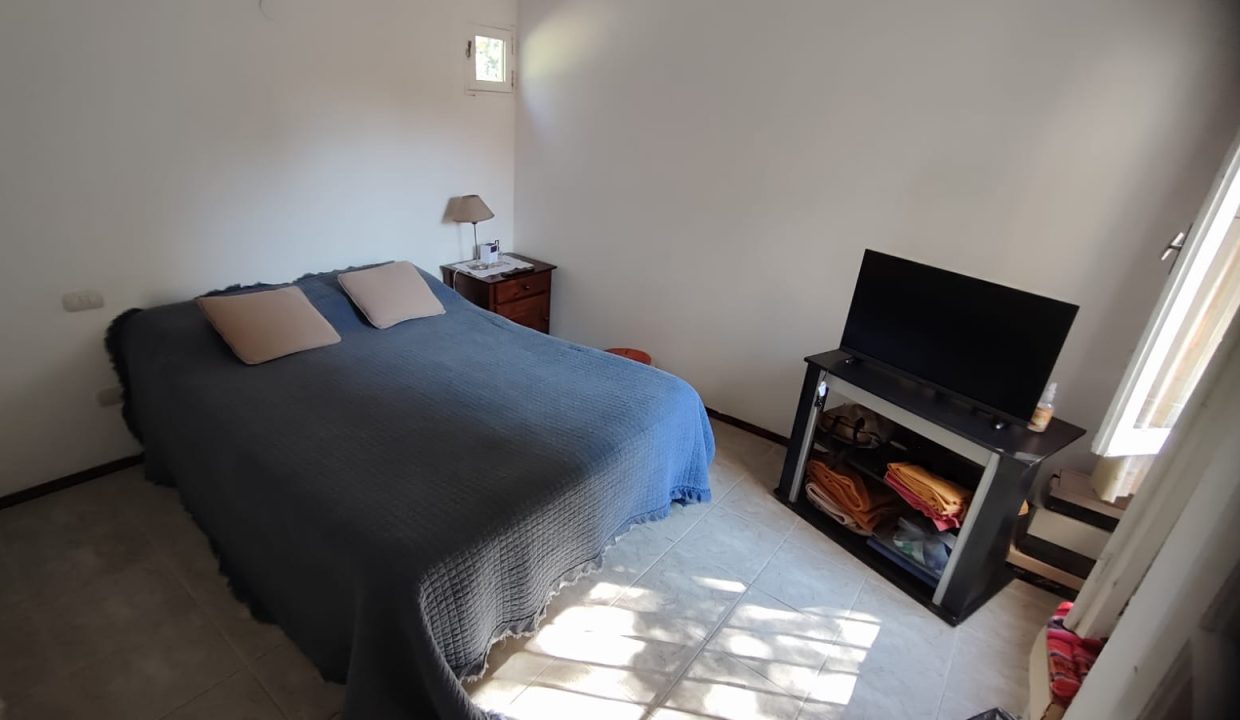 VENTA CASA SOBRE ARROYO ALTA GRACIA (1)